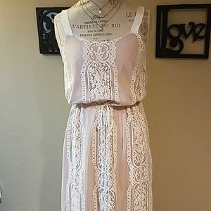 Elegant lace Maxi dress